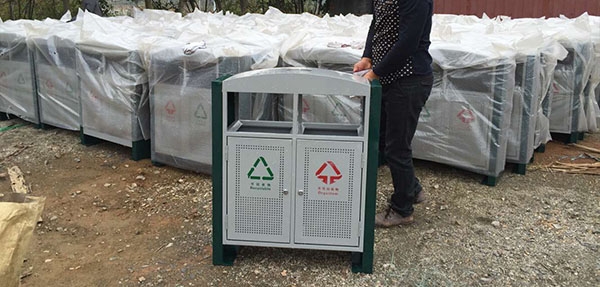 岳陽(yáng)市郭鎮(zhèn)鄉(xiāng)采購(gòu)道路果皮箱